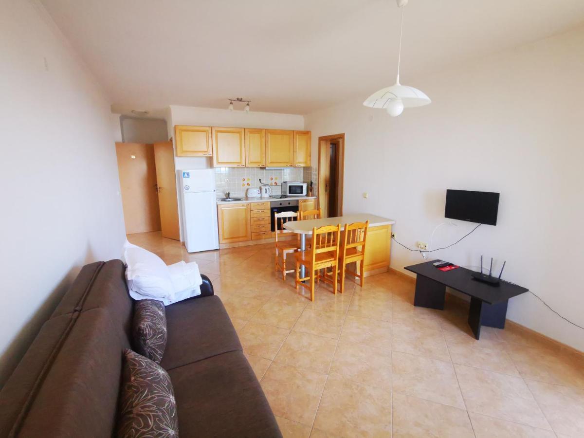 Marina Delfin Apartments - Top Location & Pet Friendly スヴェティ・ヴラス エクステリア 写真