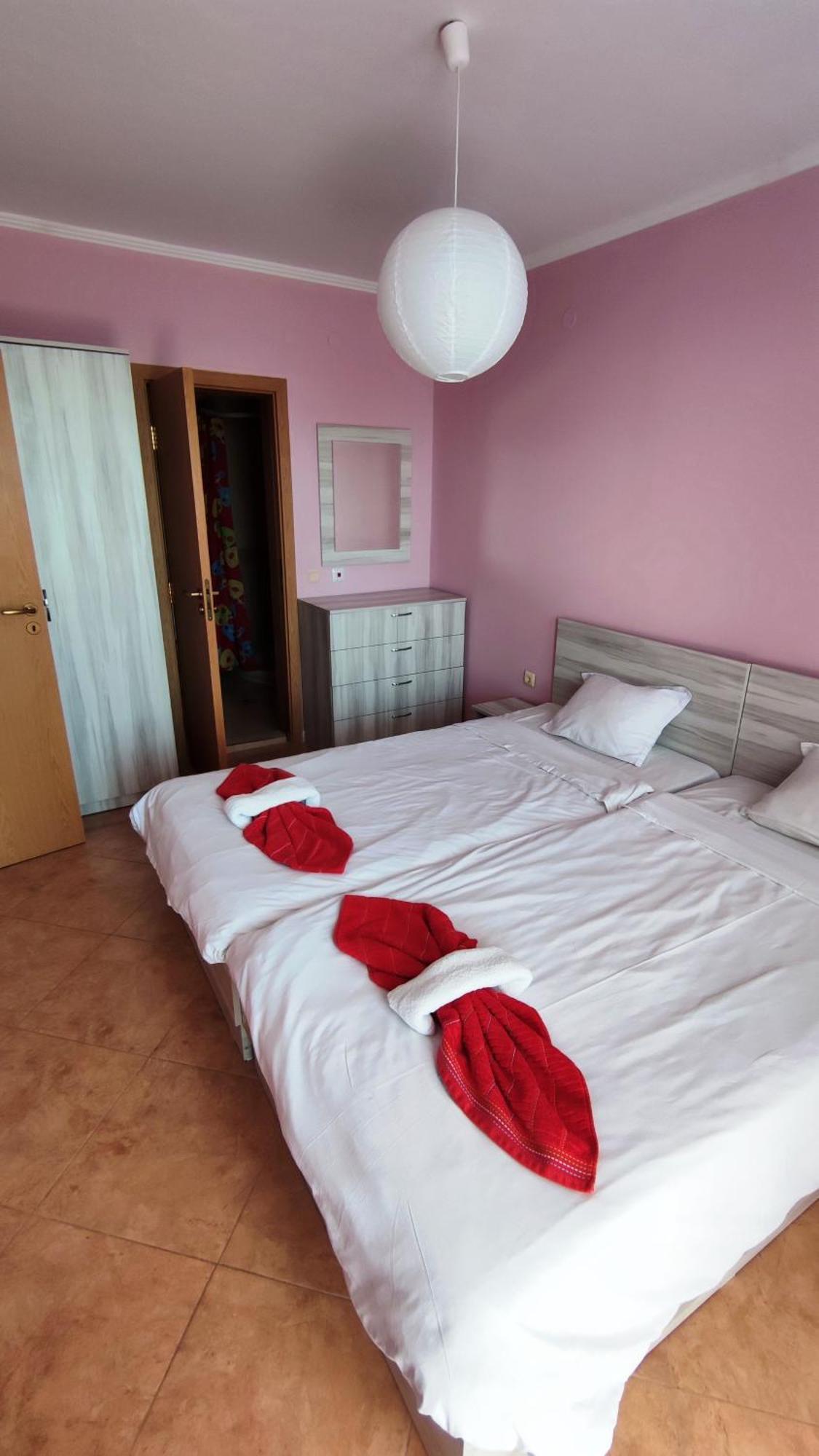 Marina Delfin Apartments - Top Location & Pet Friendly スヴェティ・ヴラス エクステリア 写真