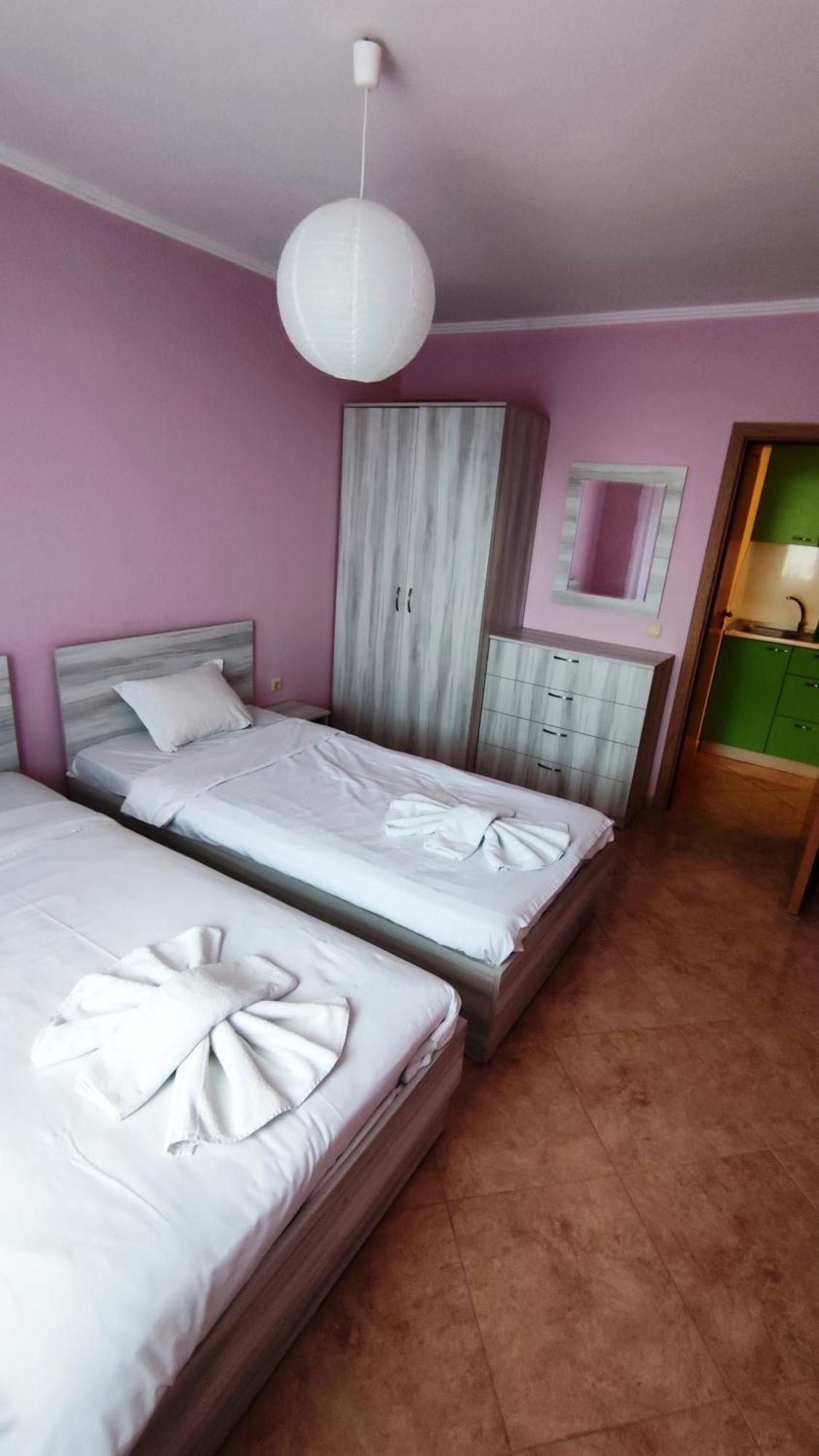 Marina Delfin Apartments - Top Location & Pet Friendly スヴェティ・ヴラス エクステリア 写真