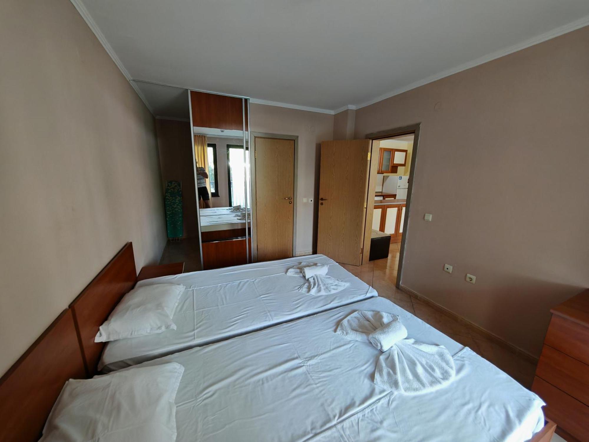 Marina Delfin Apartments - Top Location & Pet Friendly スヴェティ・ヴラス エクステリア 写真